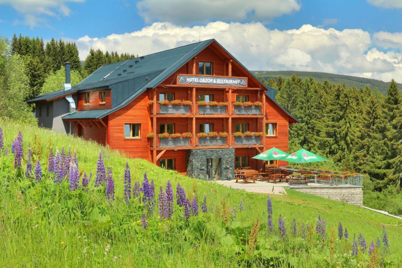 Hotel Obzor Пец под Снежко Екстериор снимка
