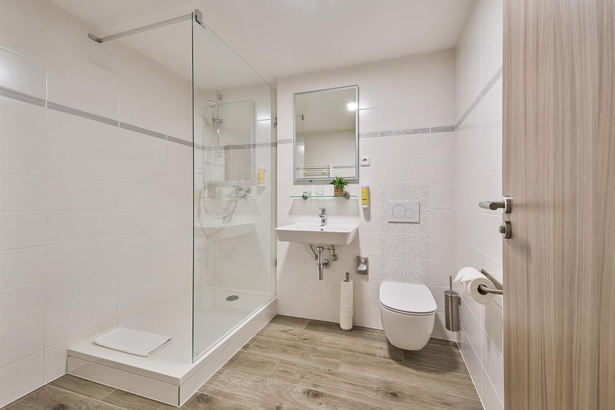 Hotel Obzor Пец под Снежко Екстериор снимка