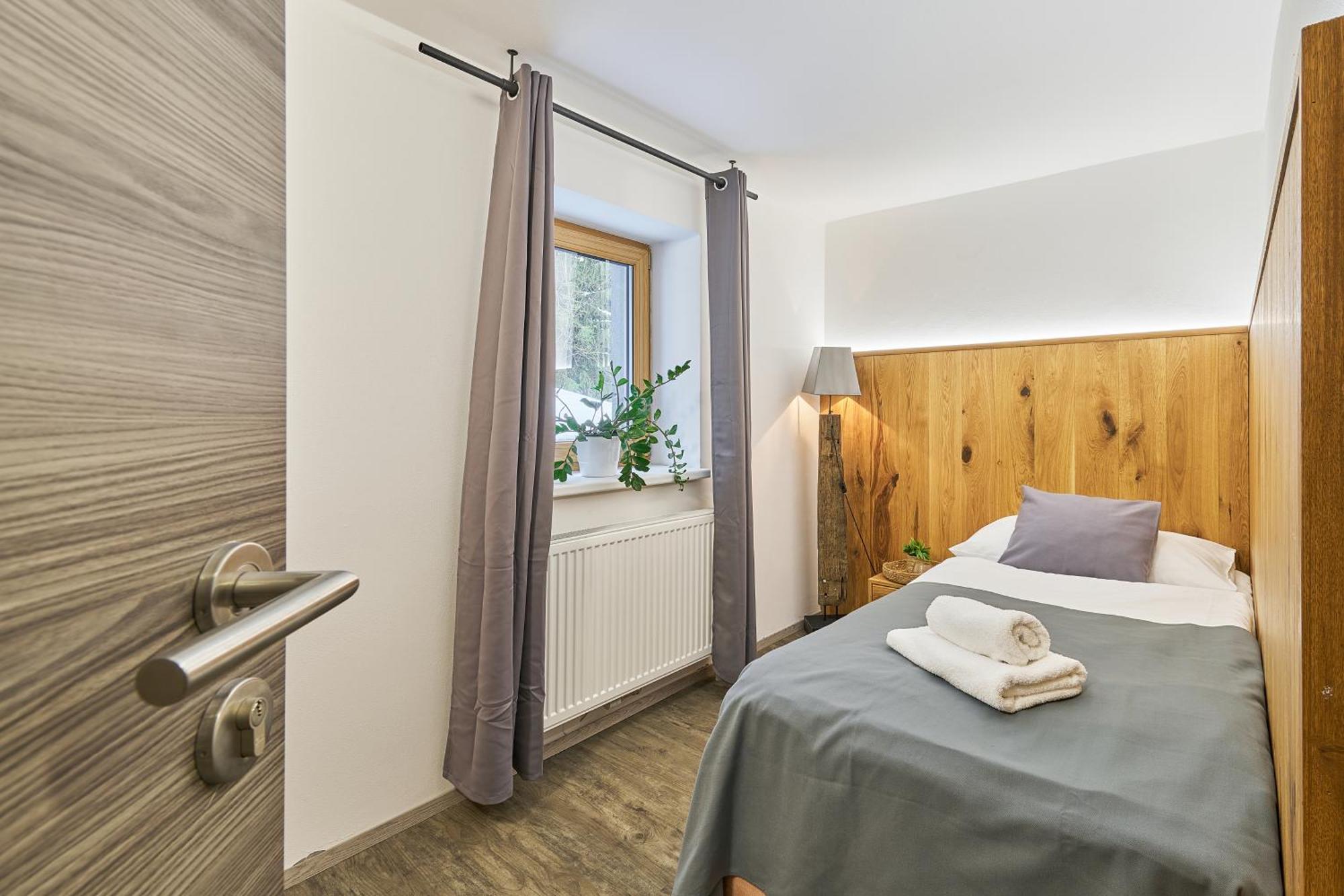 Hotel Obzor Пец под Снежко Екстериор снимка