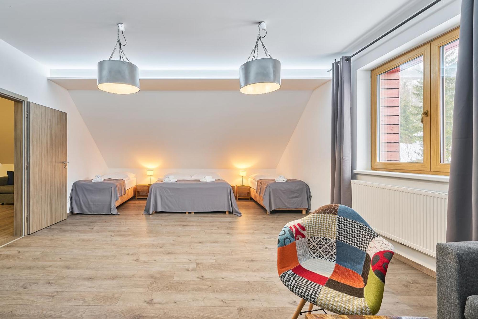 Hotel Obzor Пец под Снежко Екстериор снимка