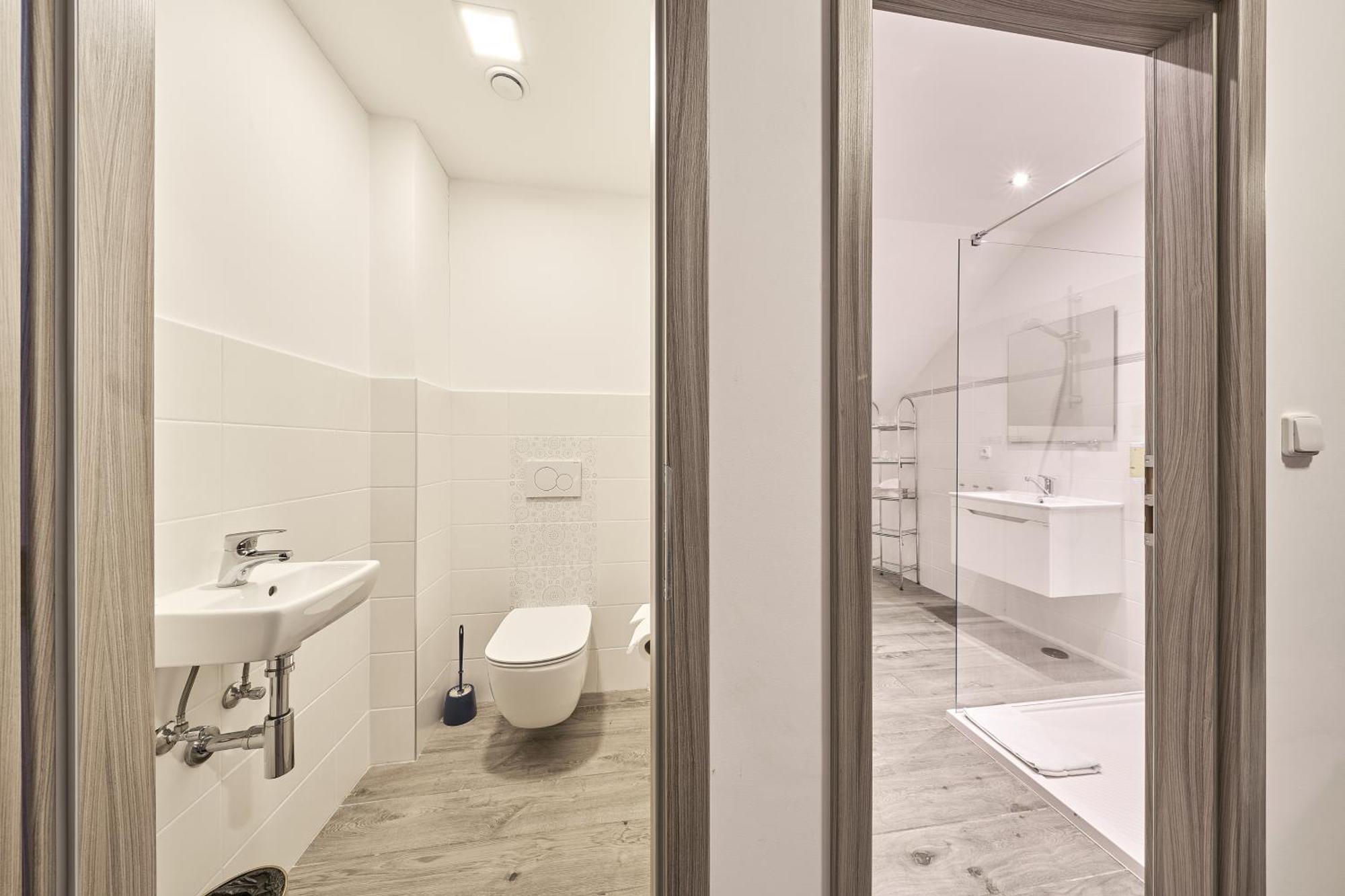 Hotel Obzor Пец под Снежко Екстериор снимка