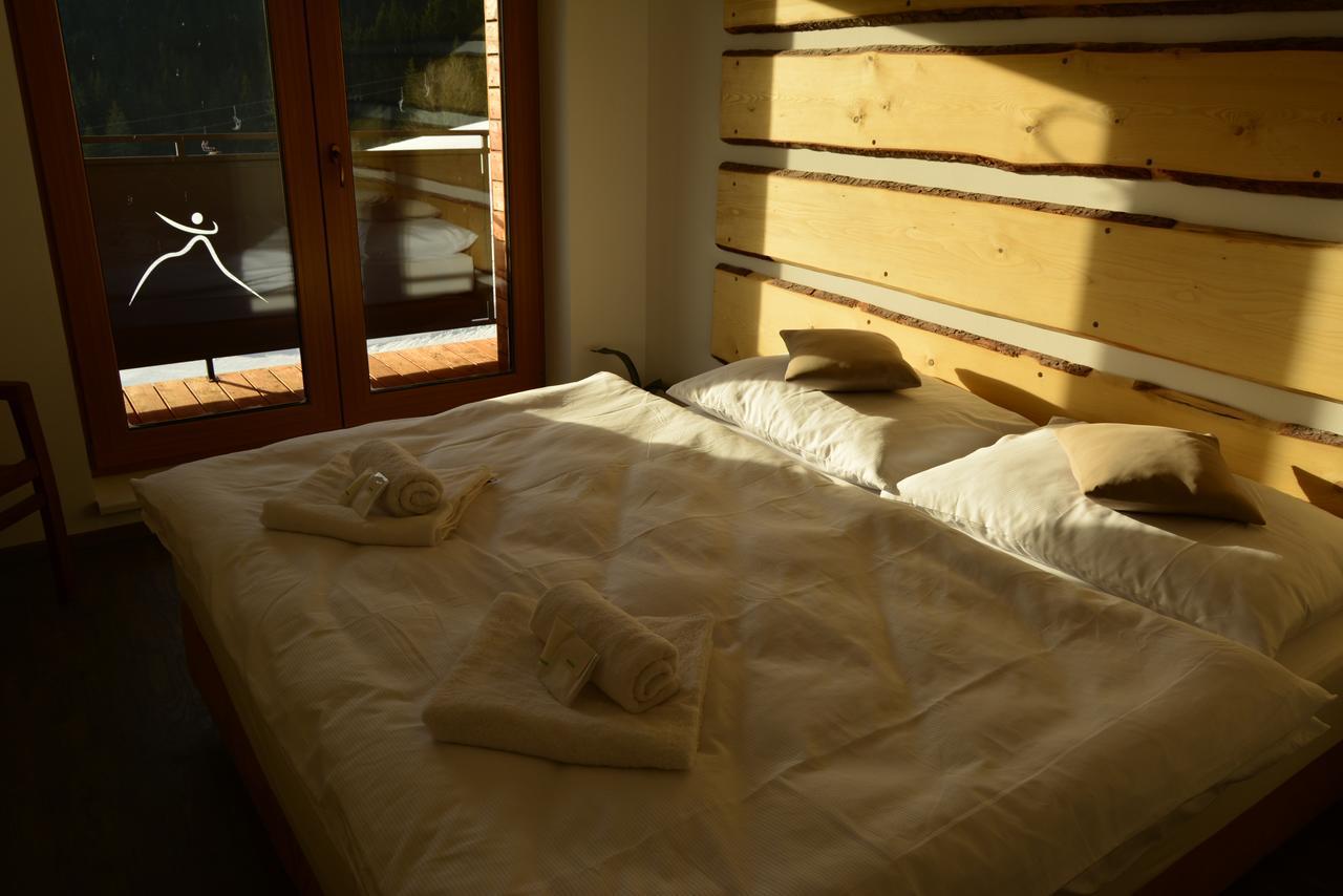 Hotel Obzor Пец под Снежко Екстериор снимка