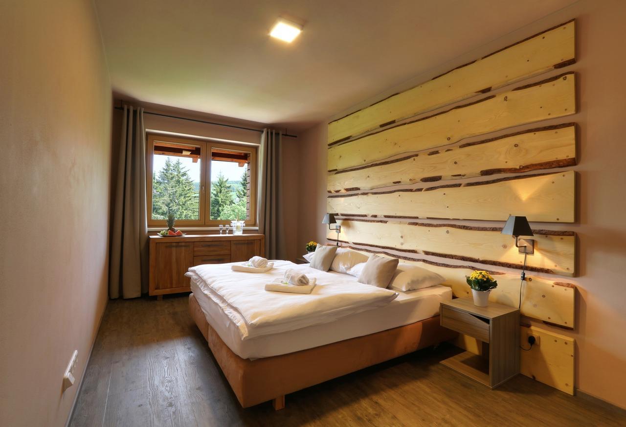 Hotel Obzor Пец под Снежко Екстериор снимка